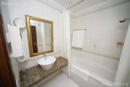 Romance Hotel 11